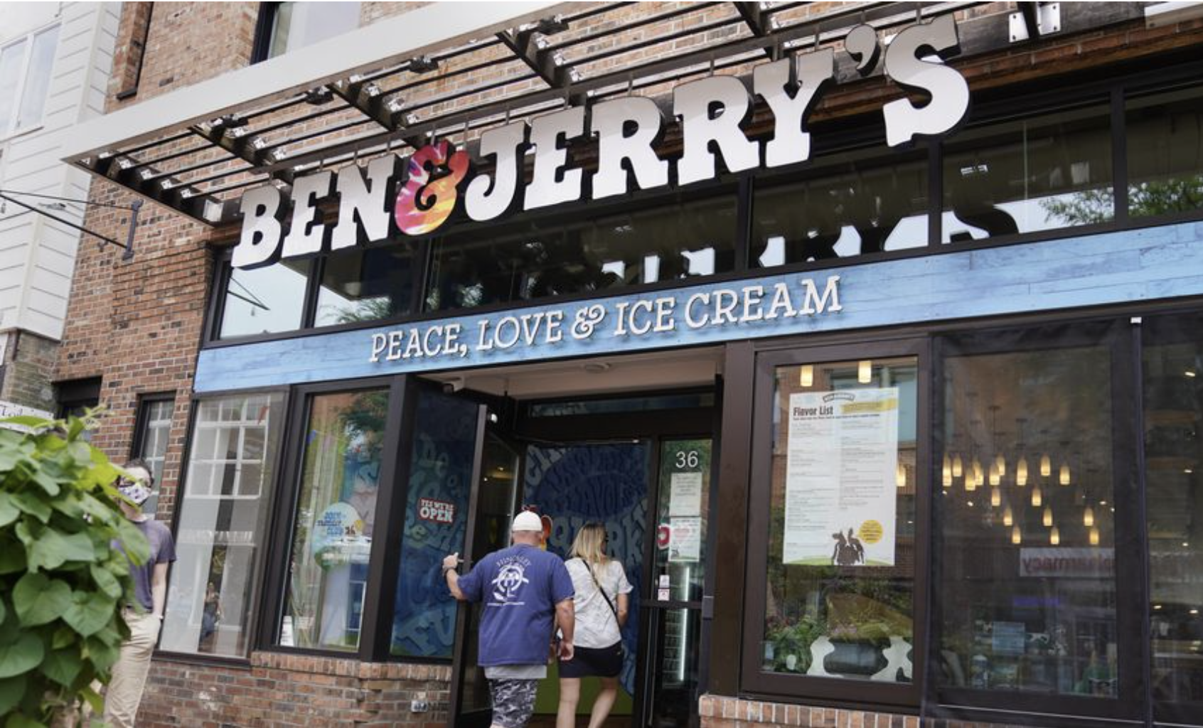 General News, Ben and Jerry, Boycott, Tweets